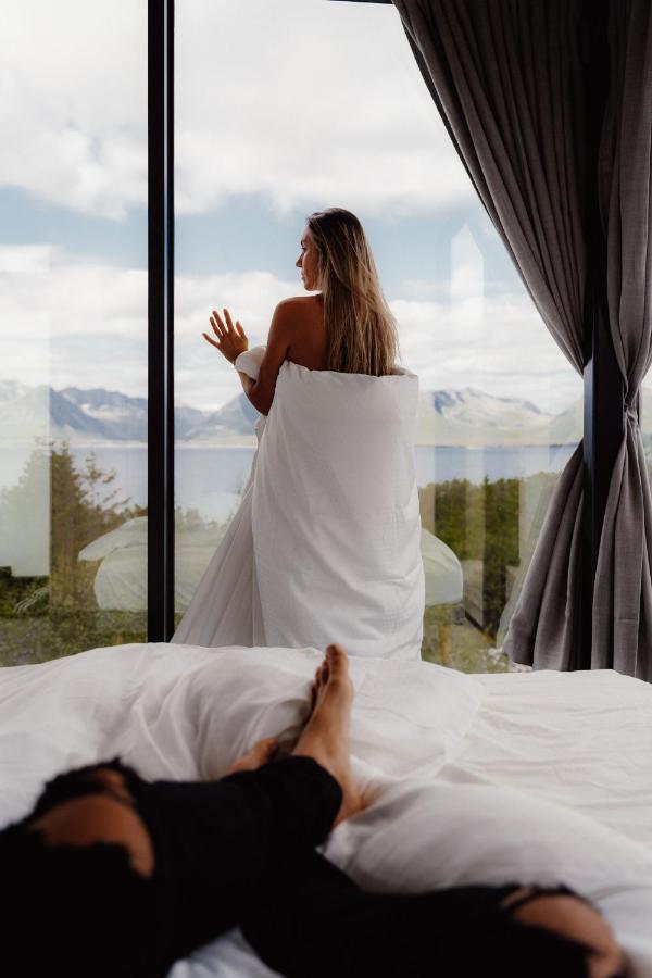 Wonderinn Arctic Utstrand Экстерьер фото