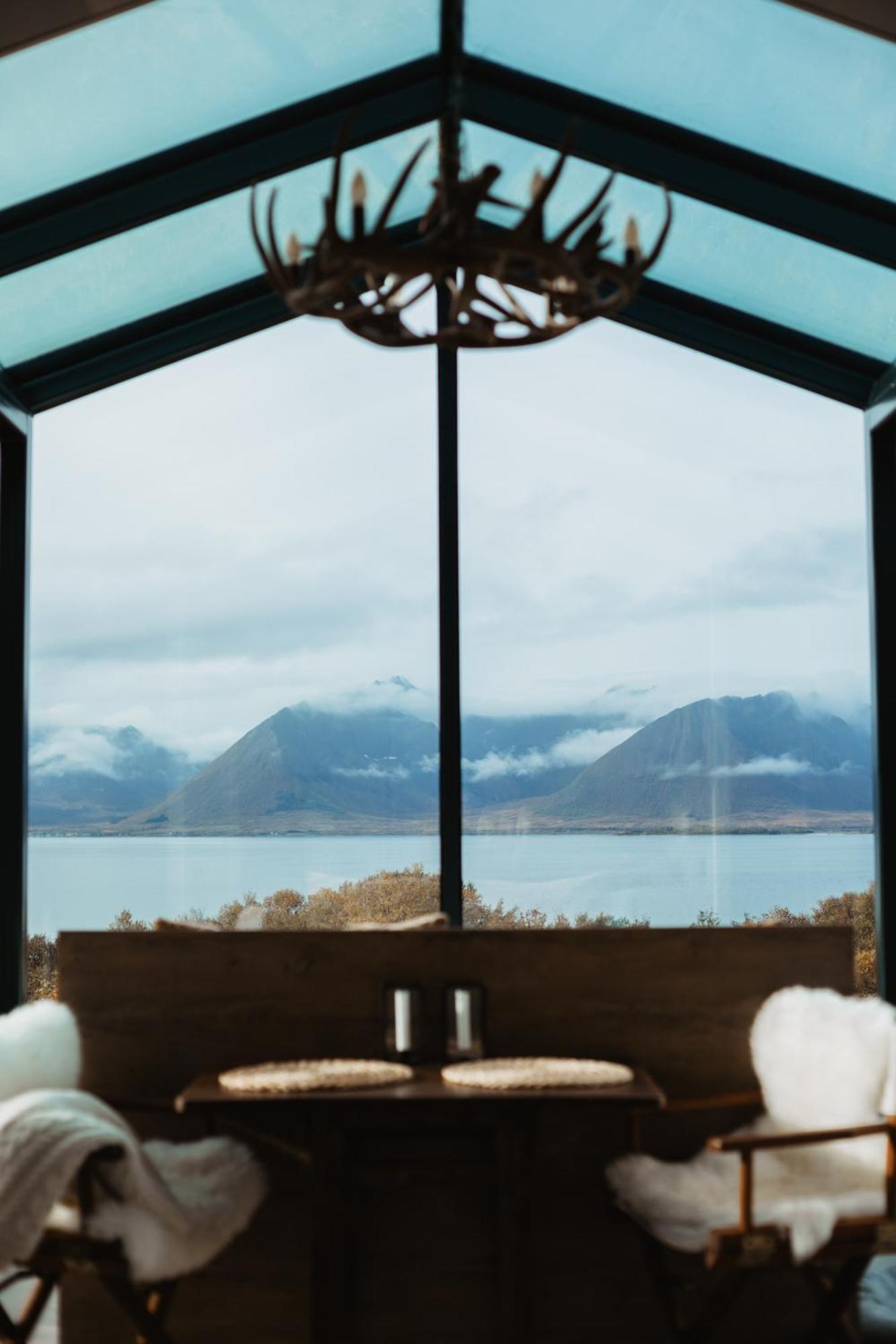 Wonderinn Arctic Utstrand Экстерьер фото